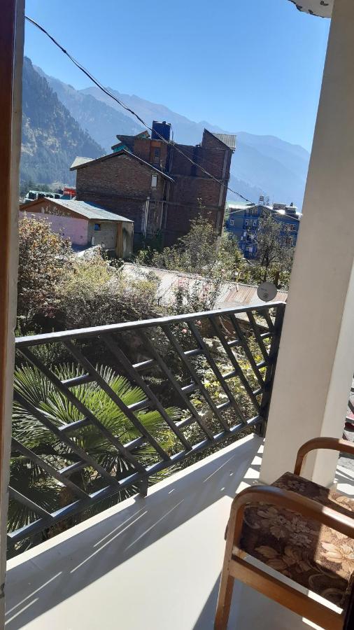 hadimba regency Hostel Manali  Luaran gambar
